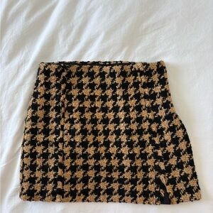 Zara Black and Tan Houndstooth Mini Skirt